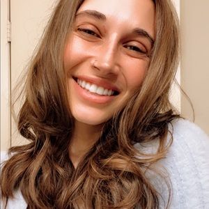 Meet your Posher, Julia